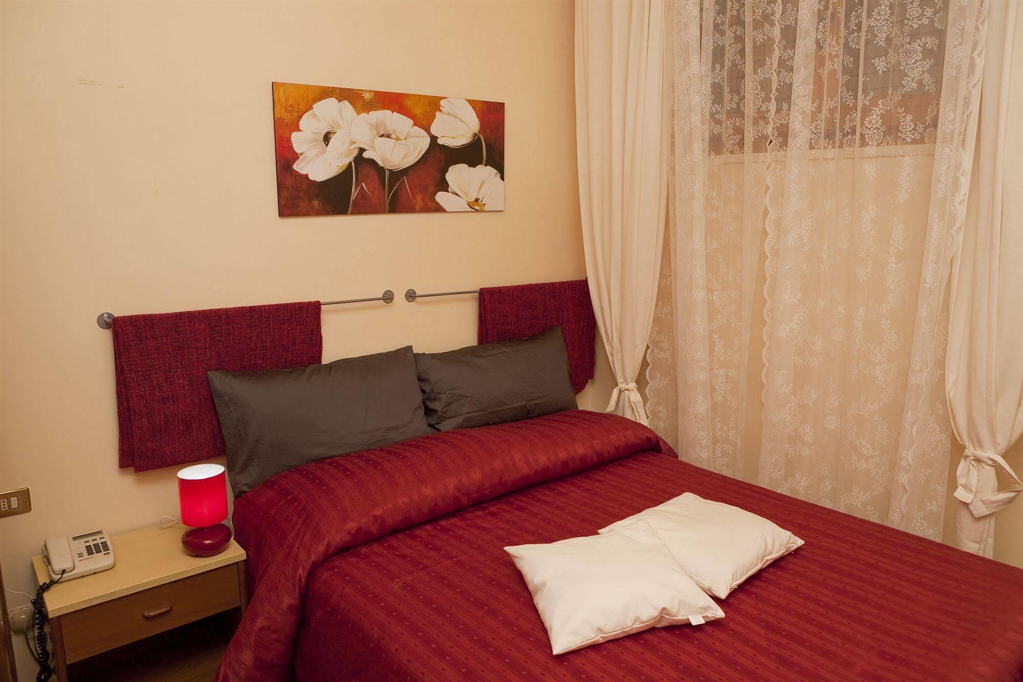 Hotel Centro Campi Bisenzio Buitenkant foto