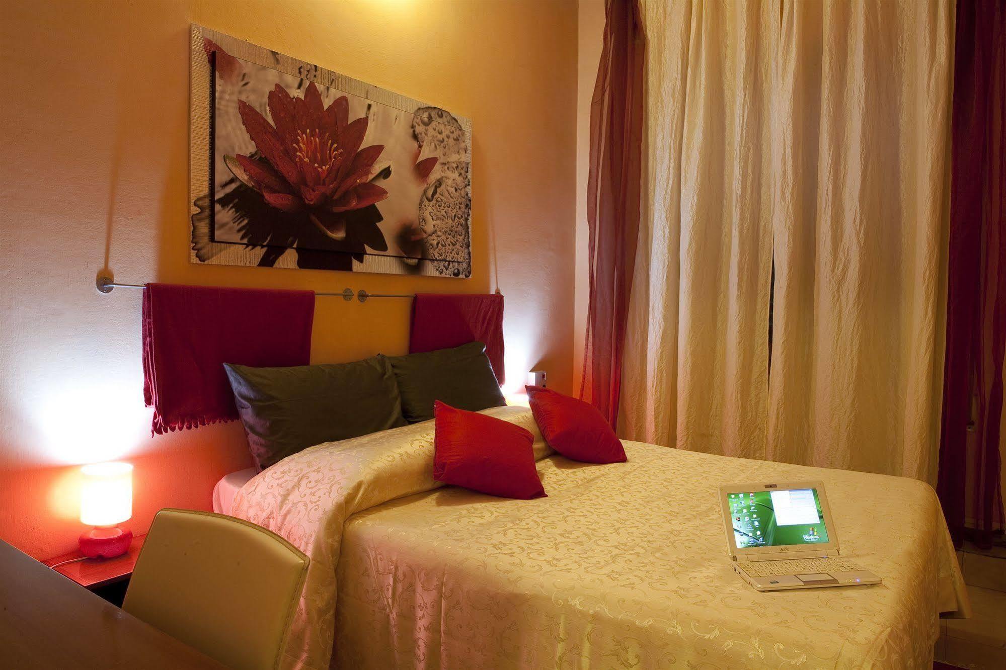 Hotel Centro Campi Bisenzio Buitenkant foto
