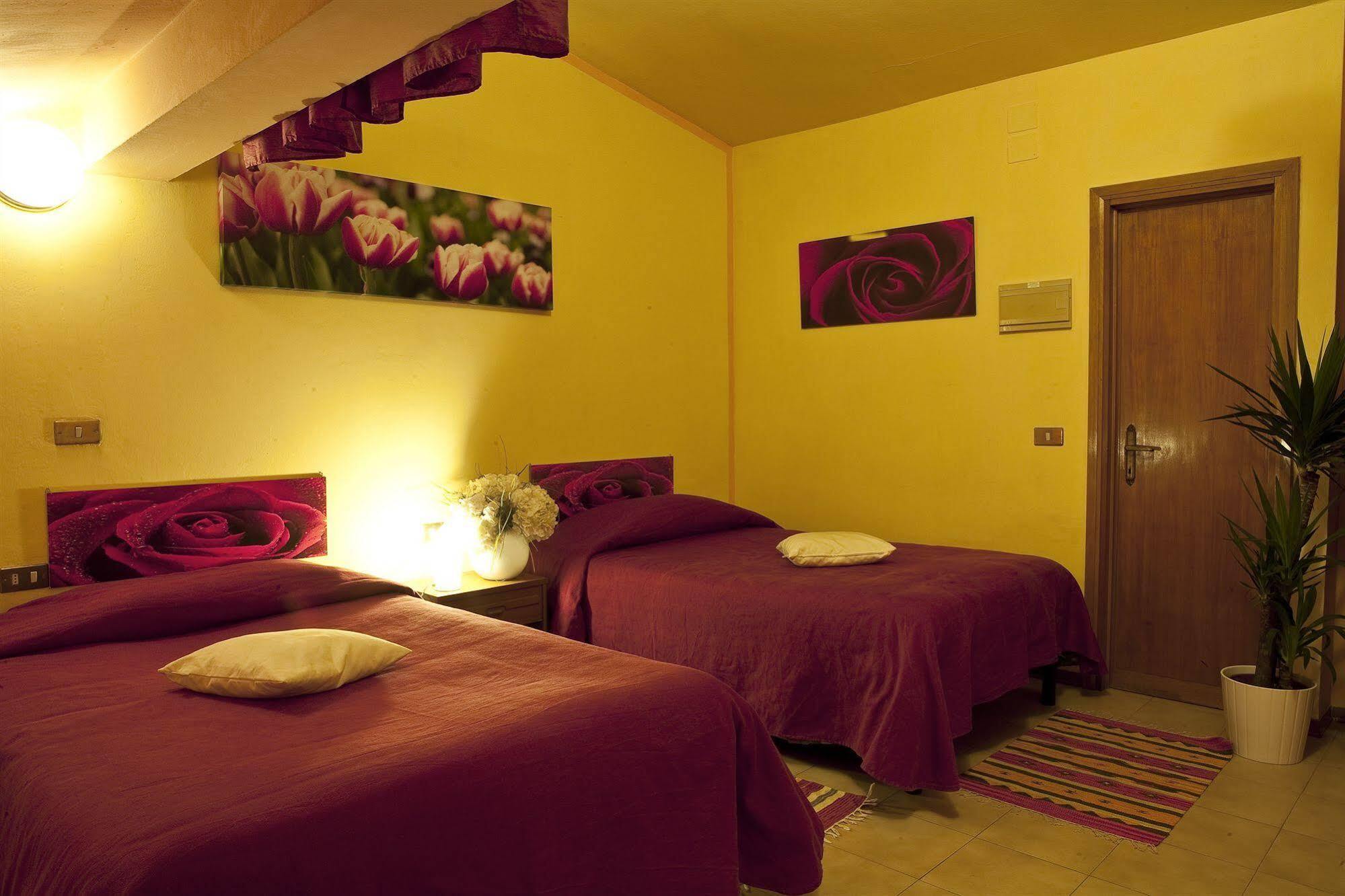 Hotel Centro Campi Bisenzio Buitenkant foto